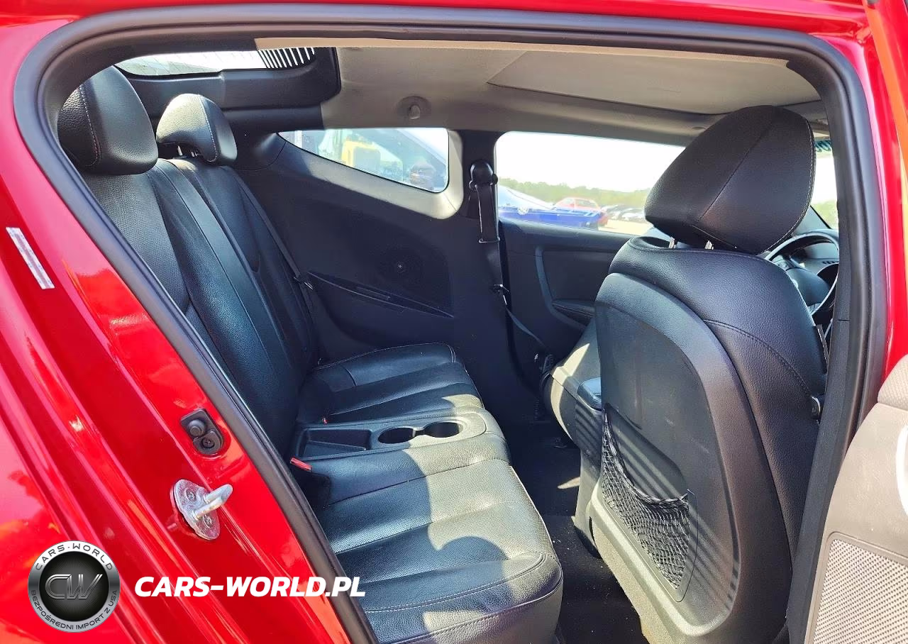 2015 Hyundai Veloster Turbo VIN:KMHTC6AE3FU217802 - 10