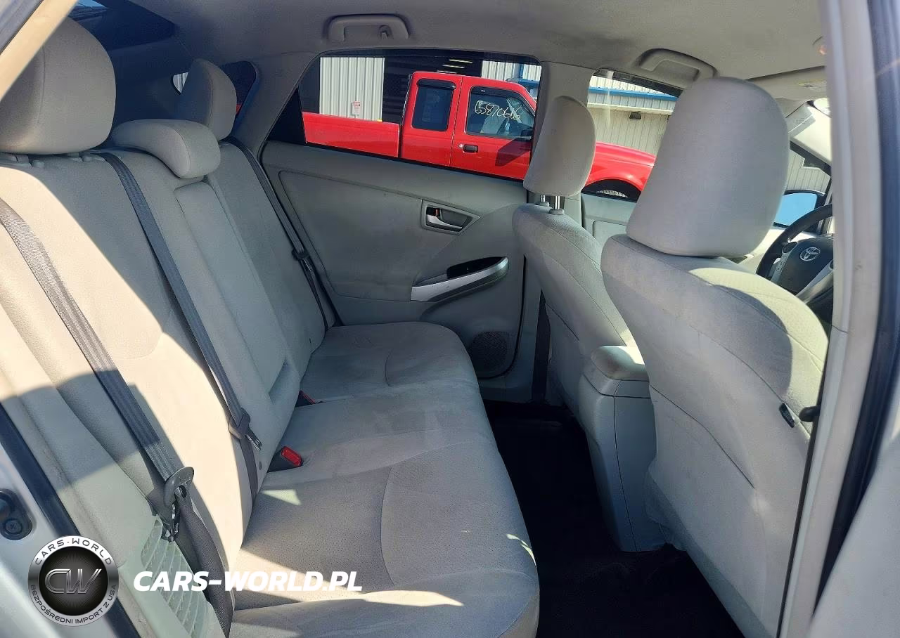 2014 Toyota Prius Two VIN:JTDKN3DU4E0382419 - 10