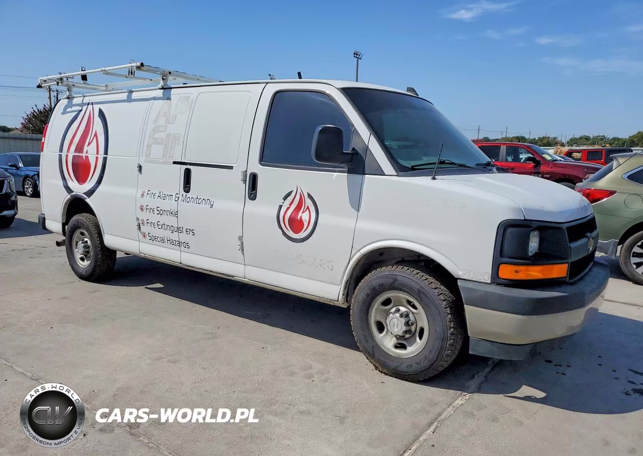 2017 Chevrolet Express G2500 VIN:1GCWGBFG2H1347020 - 4