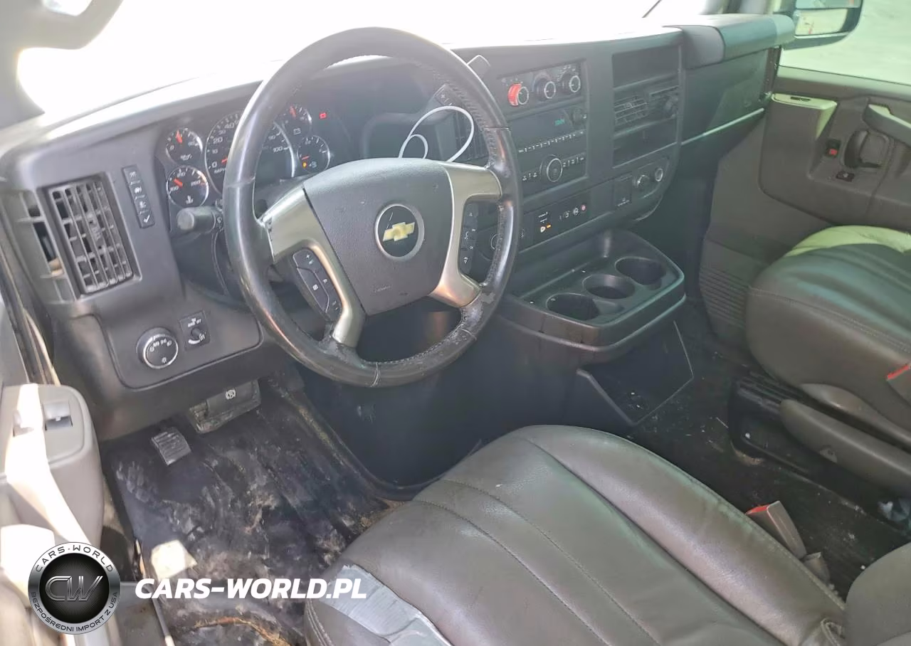 2017 Chevrolet Express G2500 VIN:1GCWGBFG2H1347020 - 8
