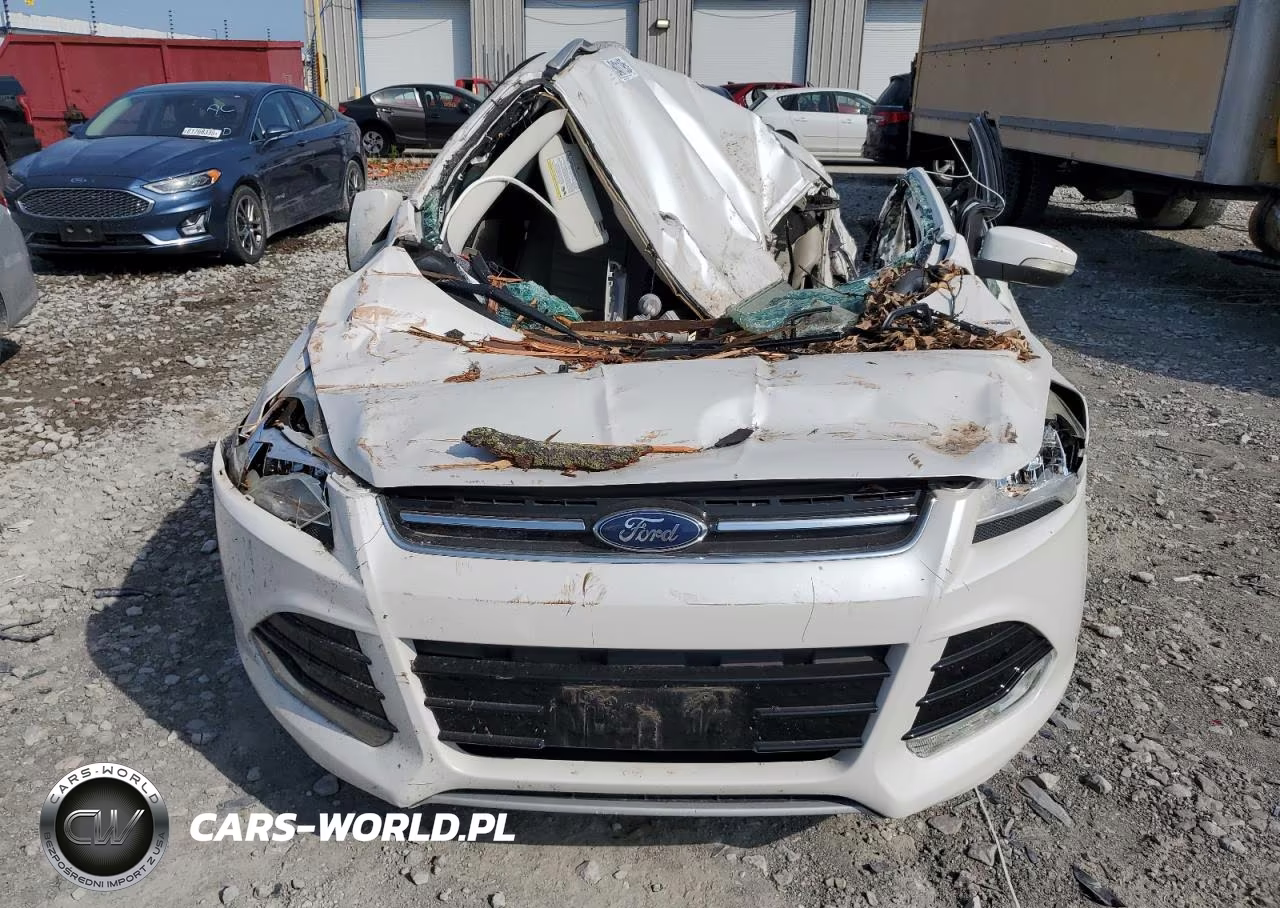 2015 Ford Escape Titanium VIN:1FMCU0JX5FUC24598 - 5
