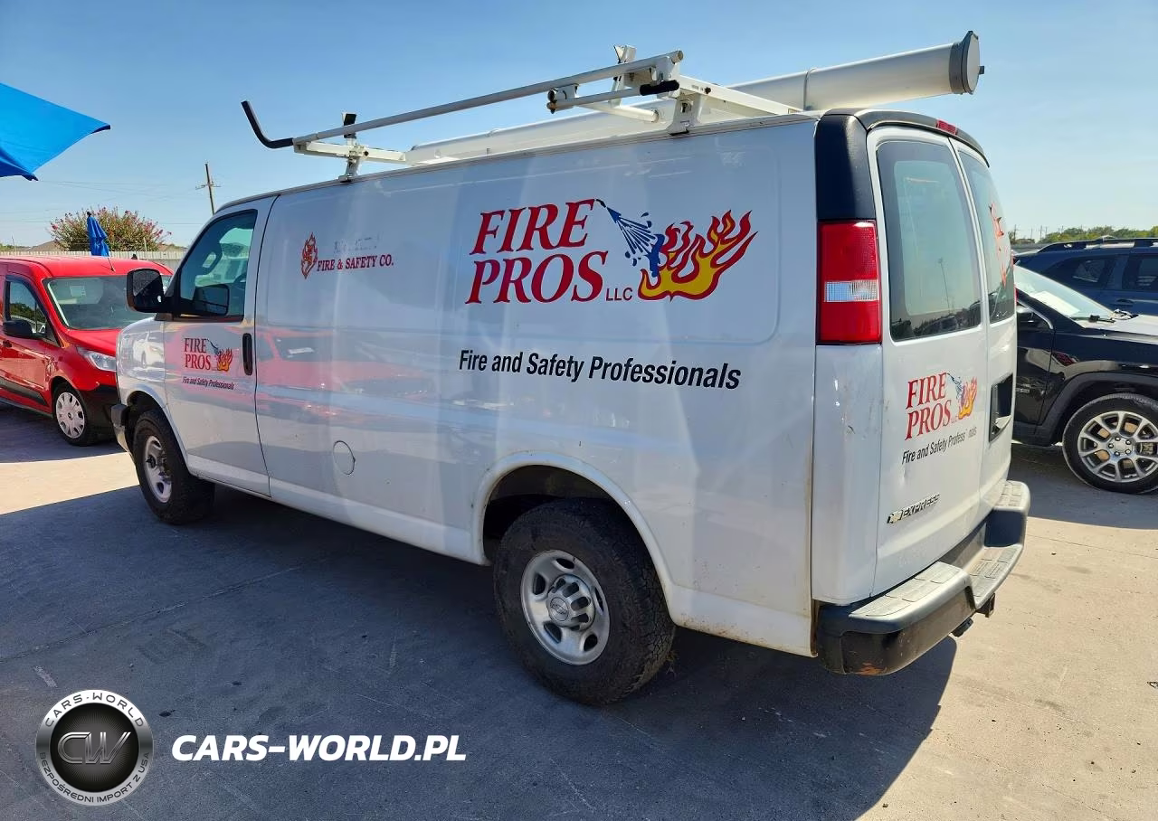 2019 Chevrolet Express G2500 VIN:1GCWGAFG8K1370786 - 2
