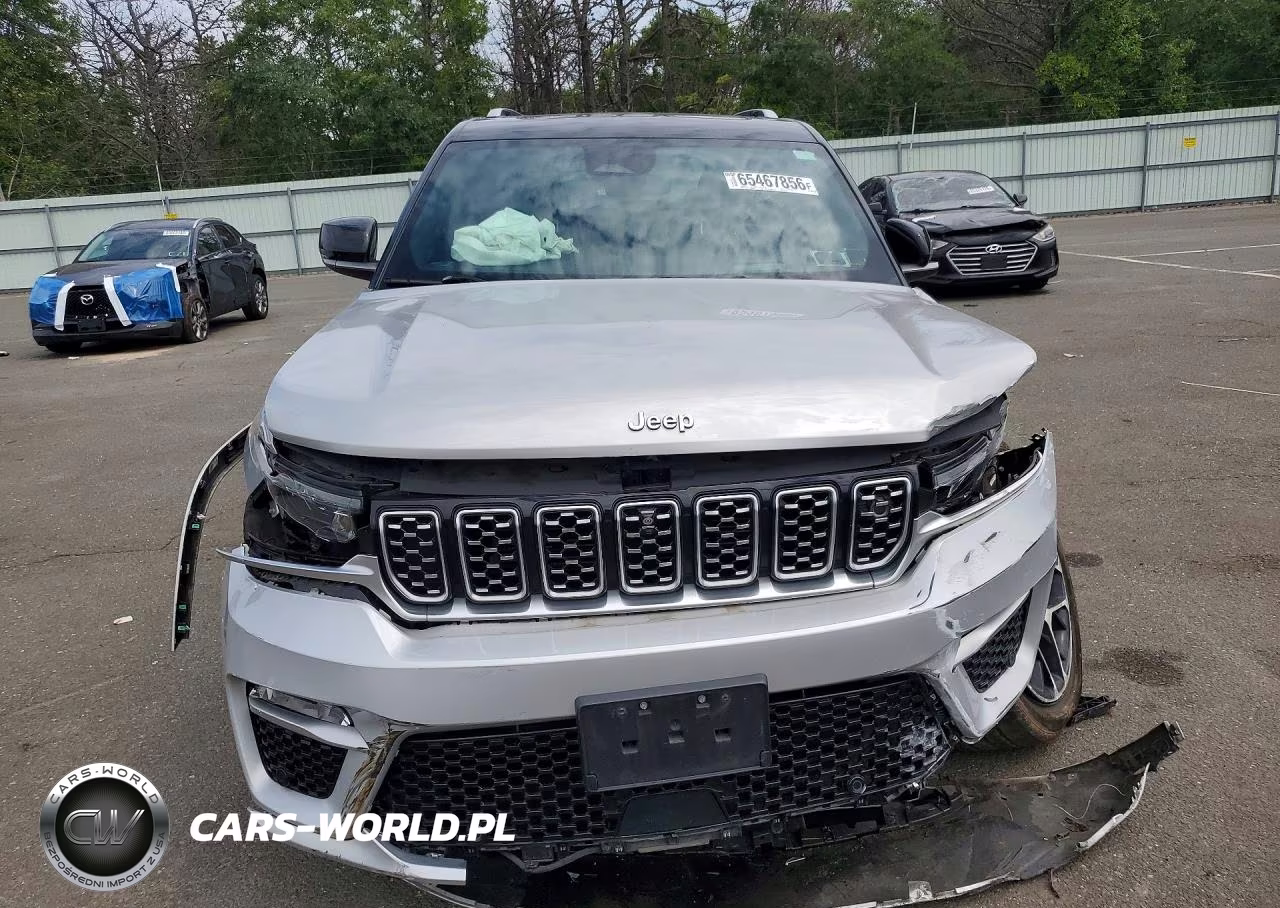 2022 Jeep Grand Cherokee Summit VIN:1C4RJHEG6N8584762 - 5