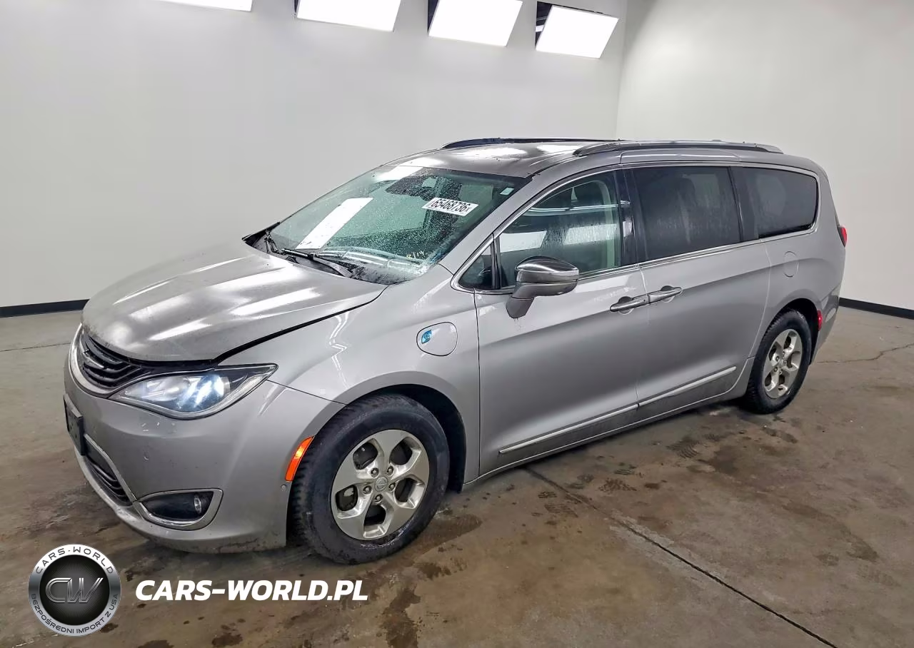 2018 Chrysler Pacifica Hybrid Limited