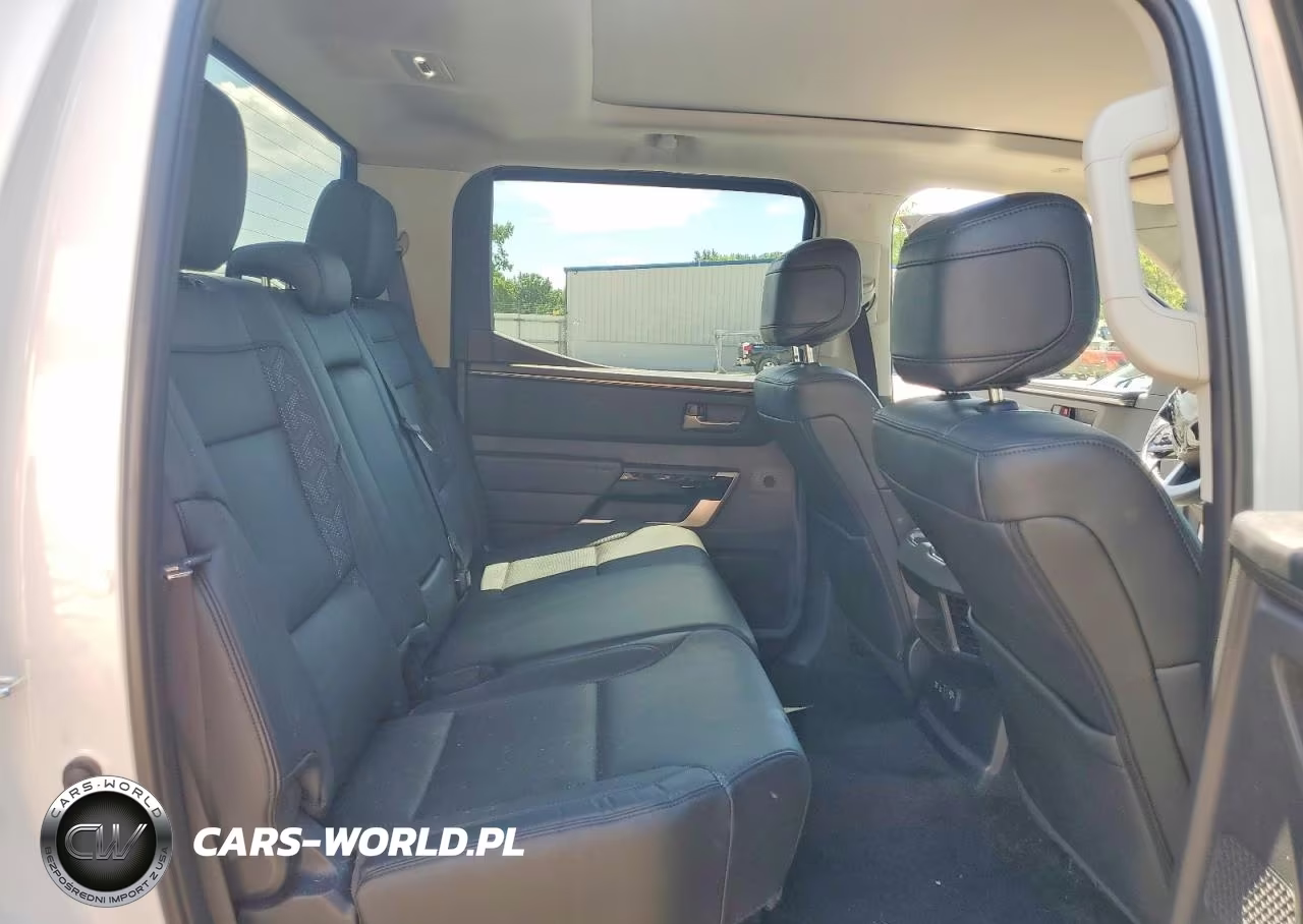 2024 Toyota Tundra Limited VIN:5TFWA5DBXRX231427 - 10