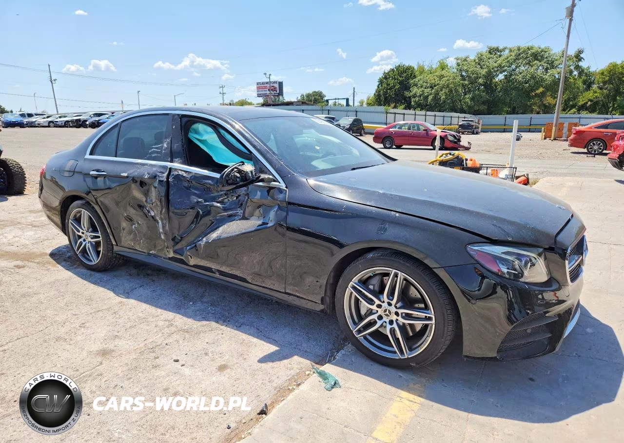 2018 Mercedes-Benz E 300 4Matic VIN:WDDZF4KB8JA315898 - 4