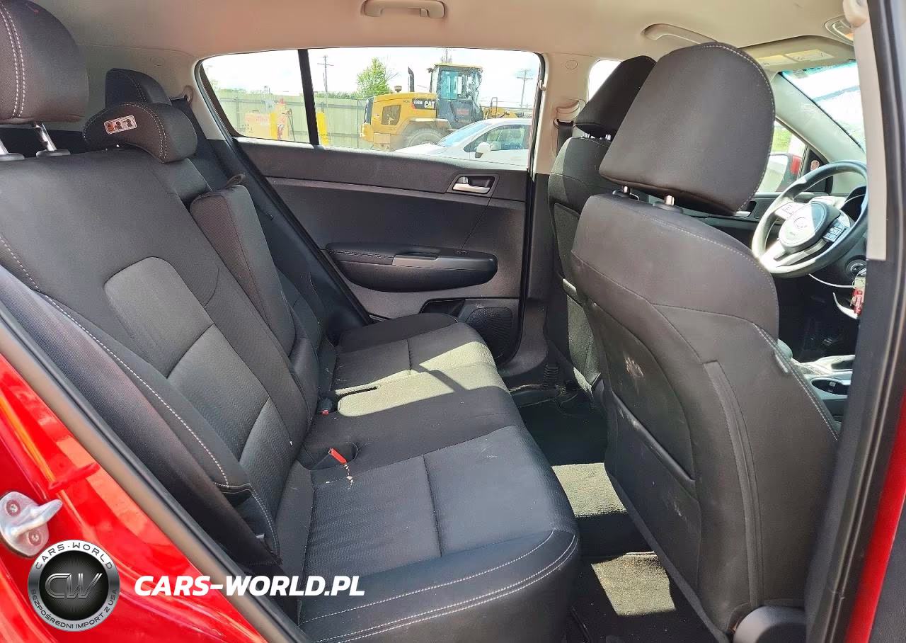 2020 Kia Sportage Lx VIN:KNDPMCAC2L7676510 - 11