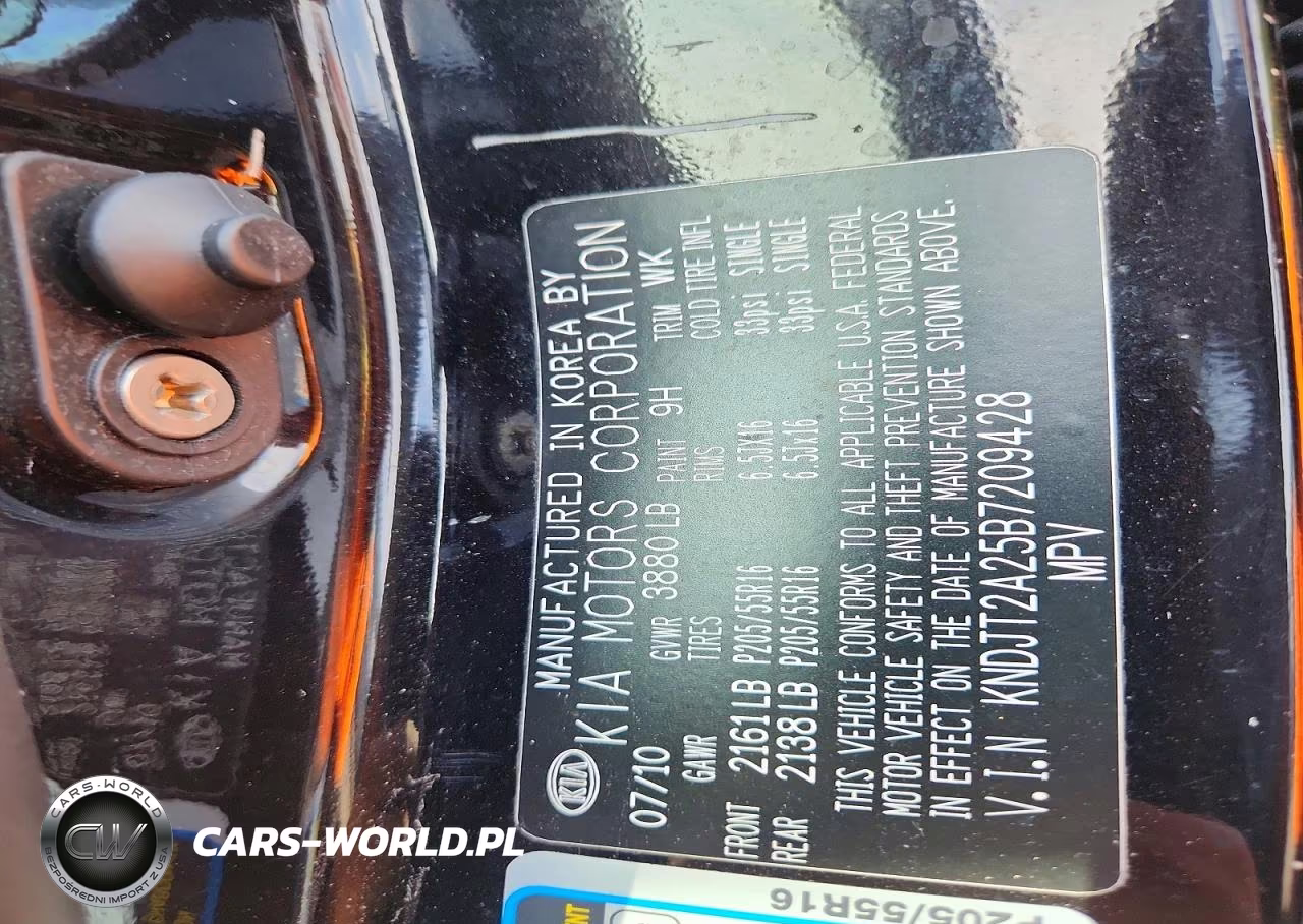 2011 Kia Soul + VIN:KNDJT2A25B7209428 - 12