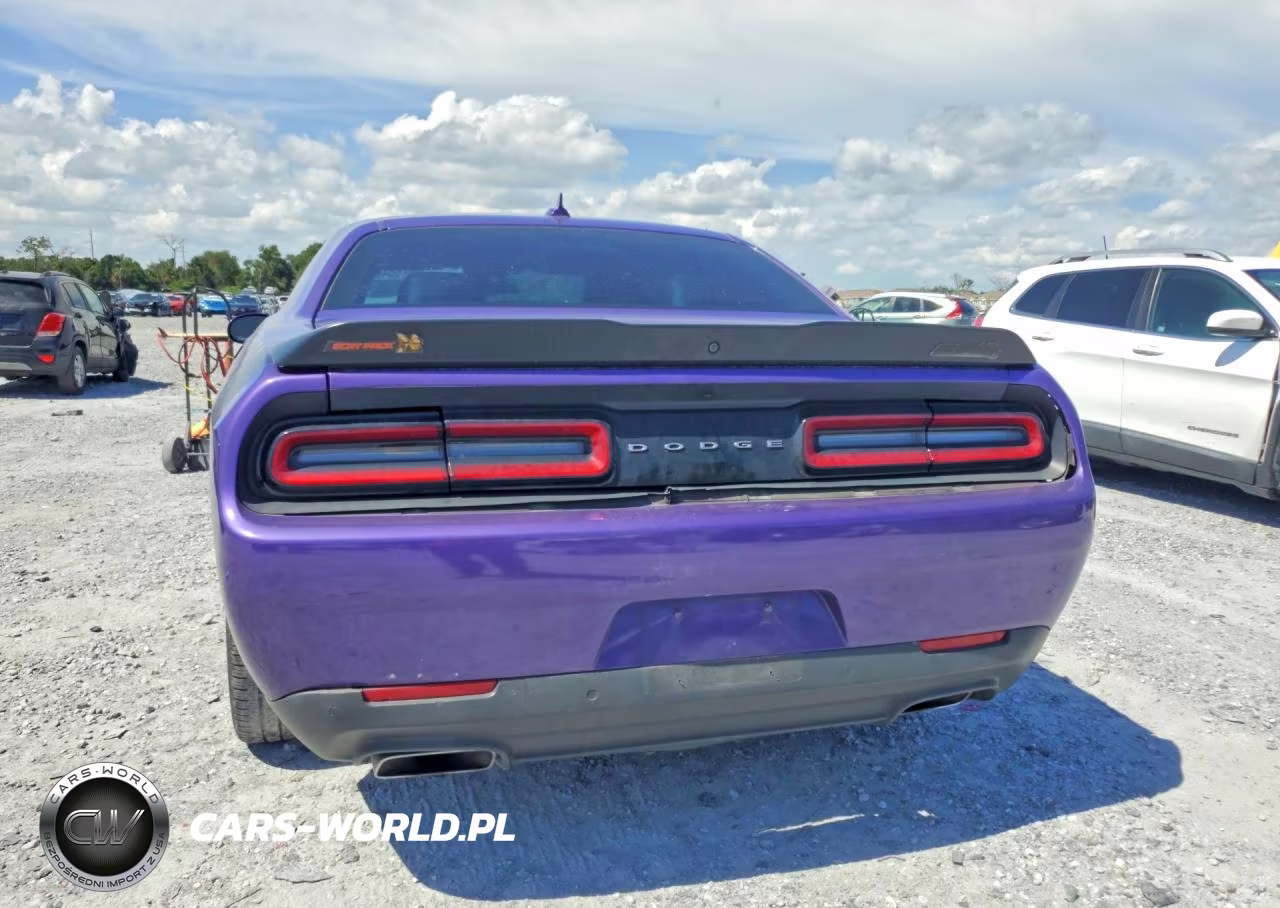 2016 Dodge Challenger R-T Scat Pack VIN:2C3CDZFJ9GH203033 - 6