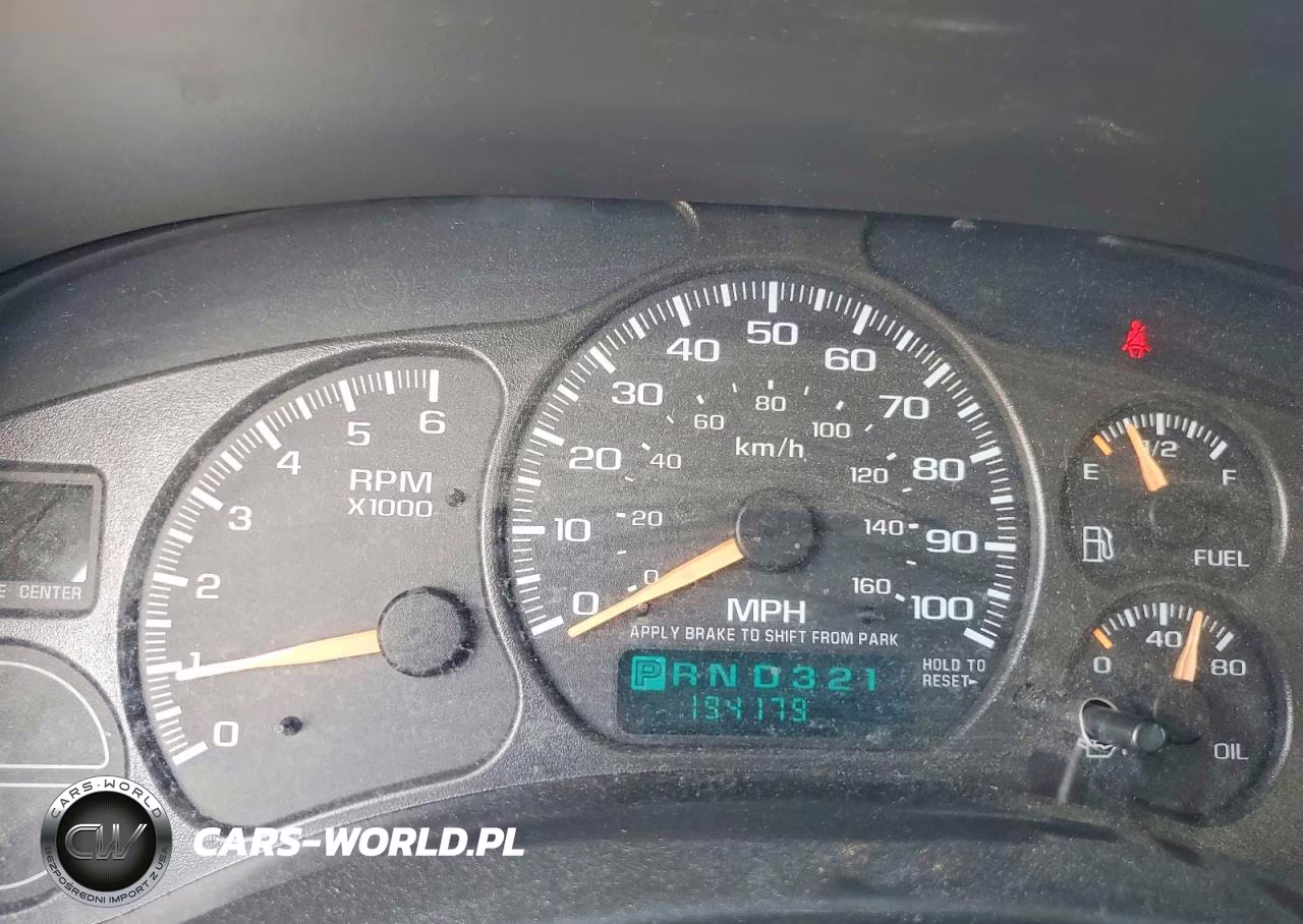 2002 Chevrolet Suburban C1500 VIN:3GNEC16Z72G323492 - 9