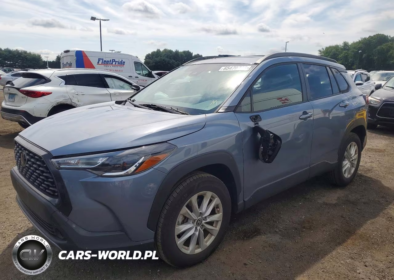 2022 Toyota Corolla Cross Le VIN:7MUBAABG4NV001393 - 1