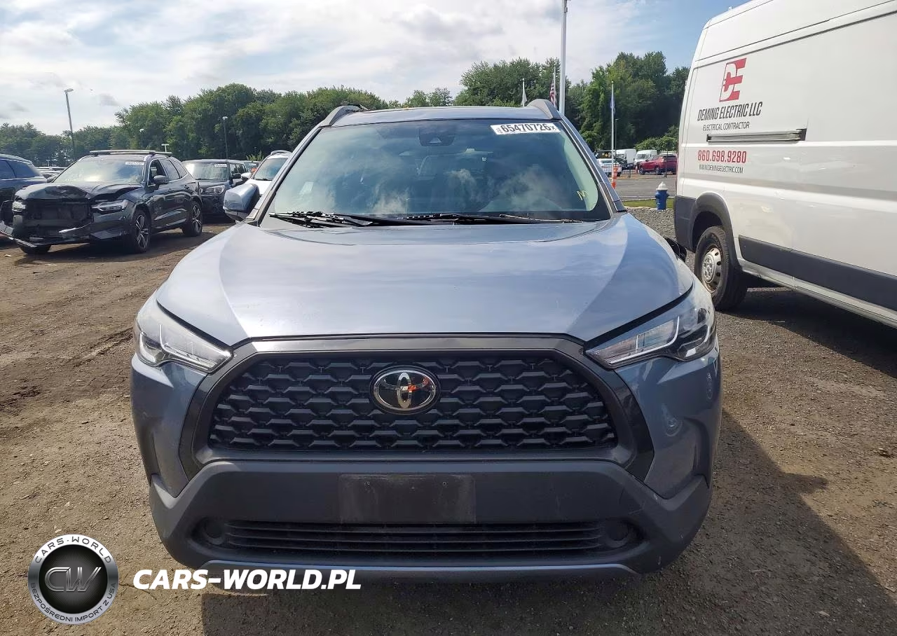 2022 Toyota Corolla Cross Le VIN:7MUBAABG4NV001393 - 5