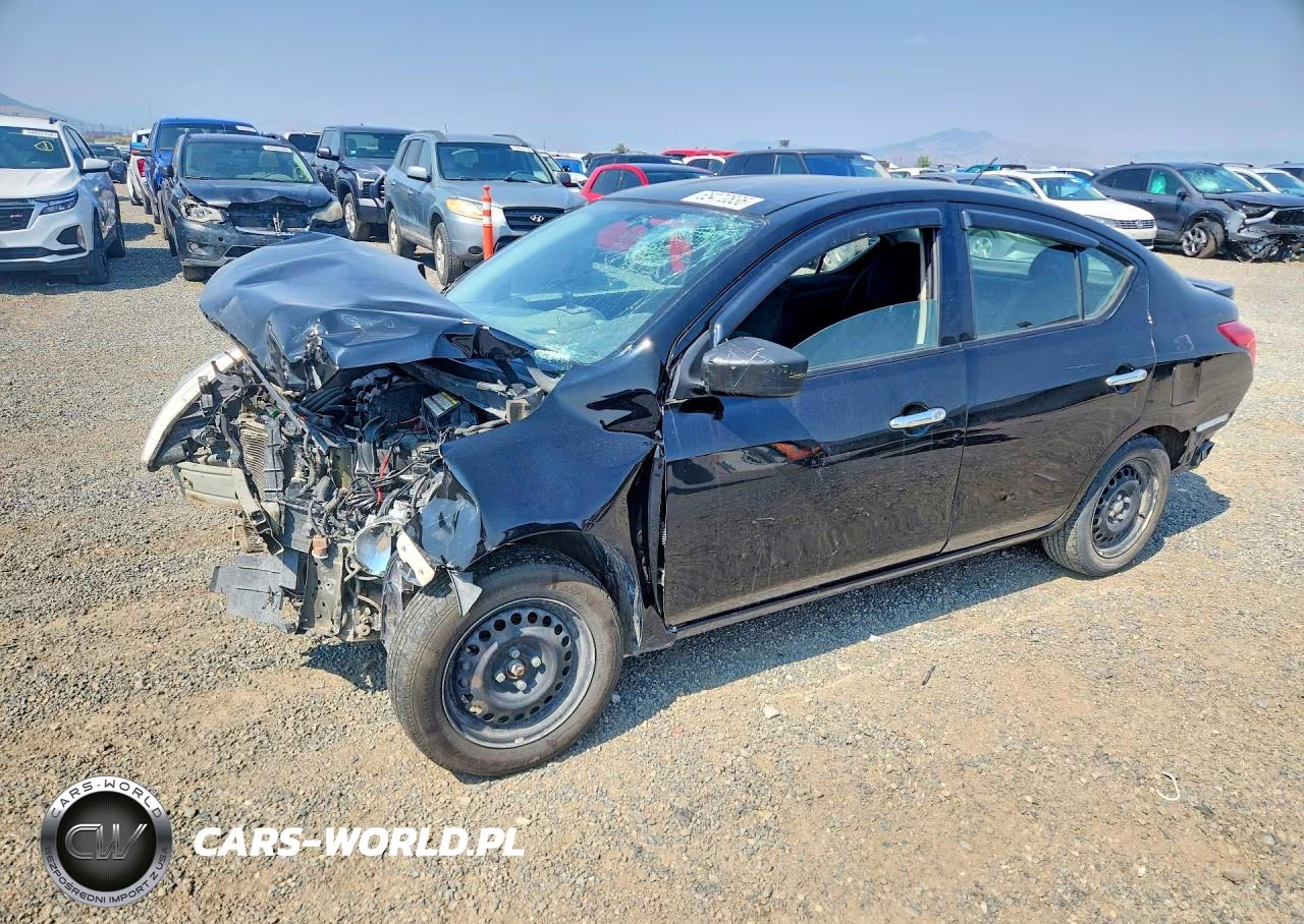 2019 Nissan Versa Sv