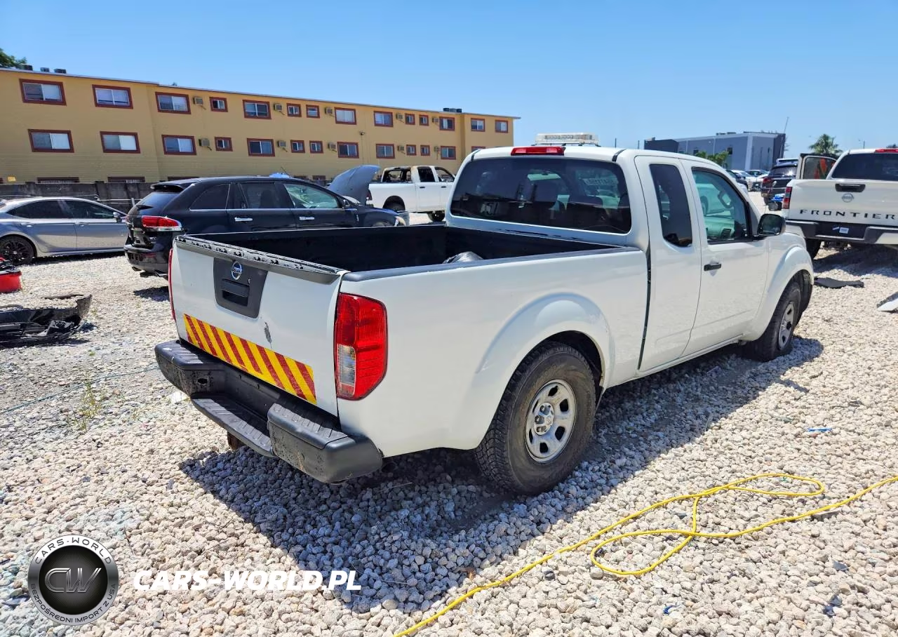 2015 Nissan Frontier S VIN:1N6BD0CT1FN765245 - 3