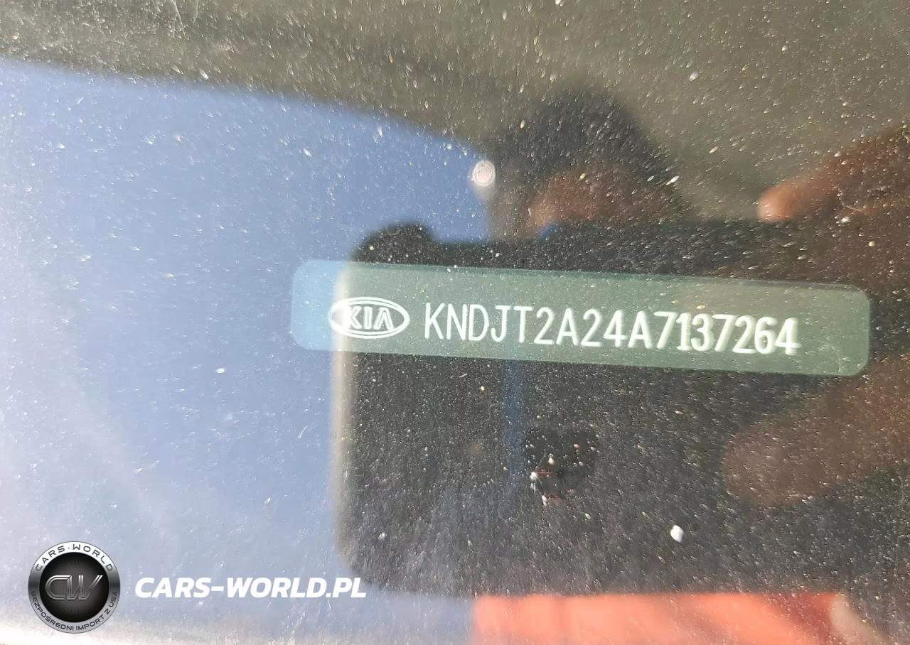 KIA SOUL VIN:KNDJT2A24A7137264 - 12