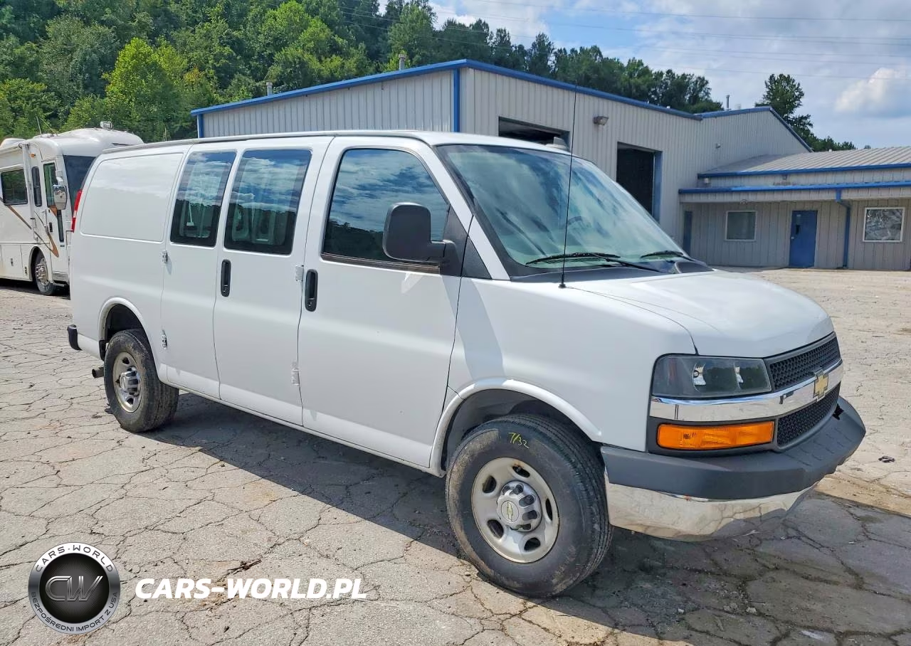 2022 Chevrolet Express 2500 Cargo Delivery Van VIN:1GCWGAFP1N1283493 - 4