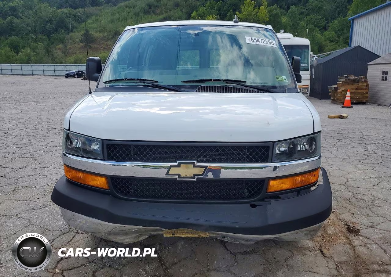 2022 Chevrolet Express 2500 Cargo Delivery Van VIN:1GCWGAFP1N1283493 - 5