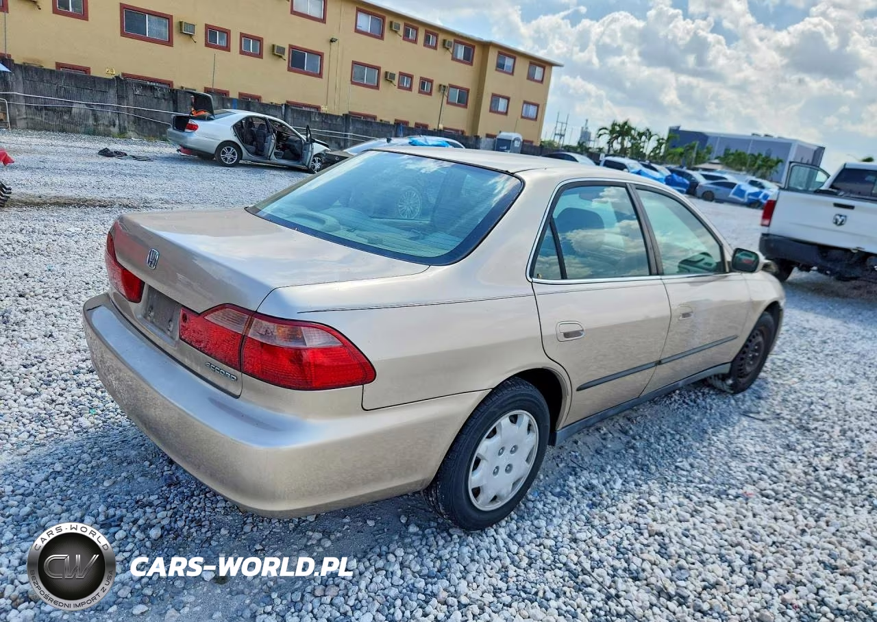 2000 Honda Accord Lx VIN:1HGCG5648YA083488 - 3