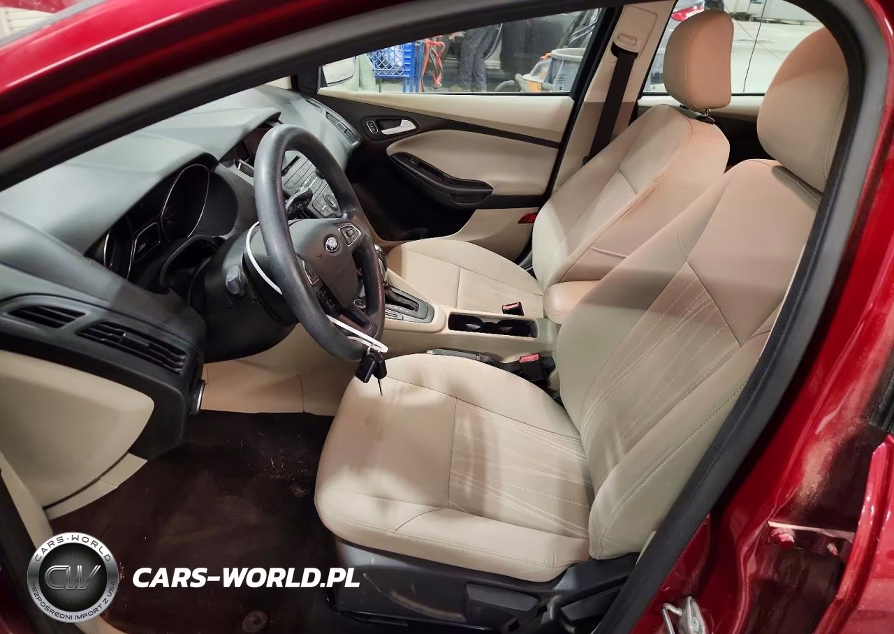 2015 Ford Focus Se VIN:1FADP3F22FL255995 - 7