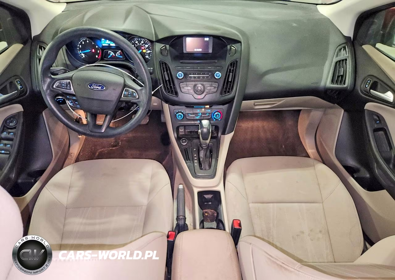 2015 Ford Focus Se VIN:1FADP3F22FL255995 - 8