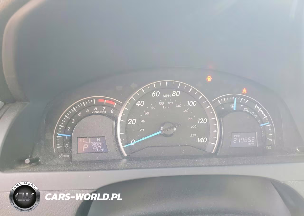 2014 Toyota Camry Le VIN:4T4BF1FK8ER361953 - 9