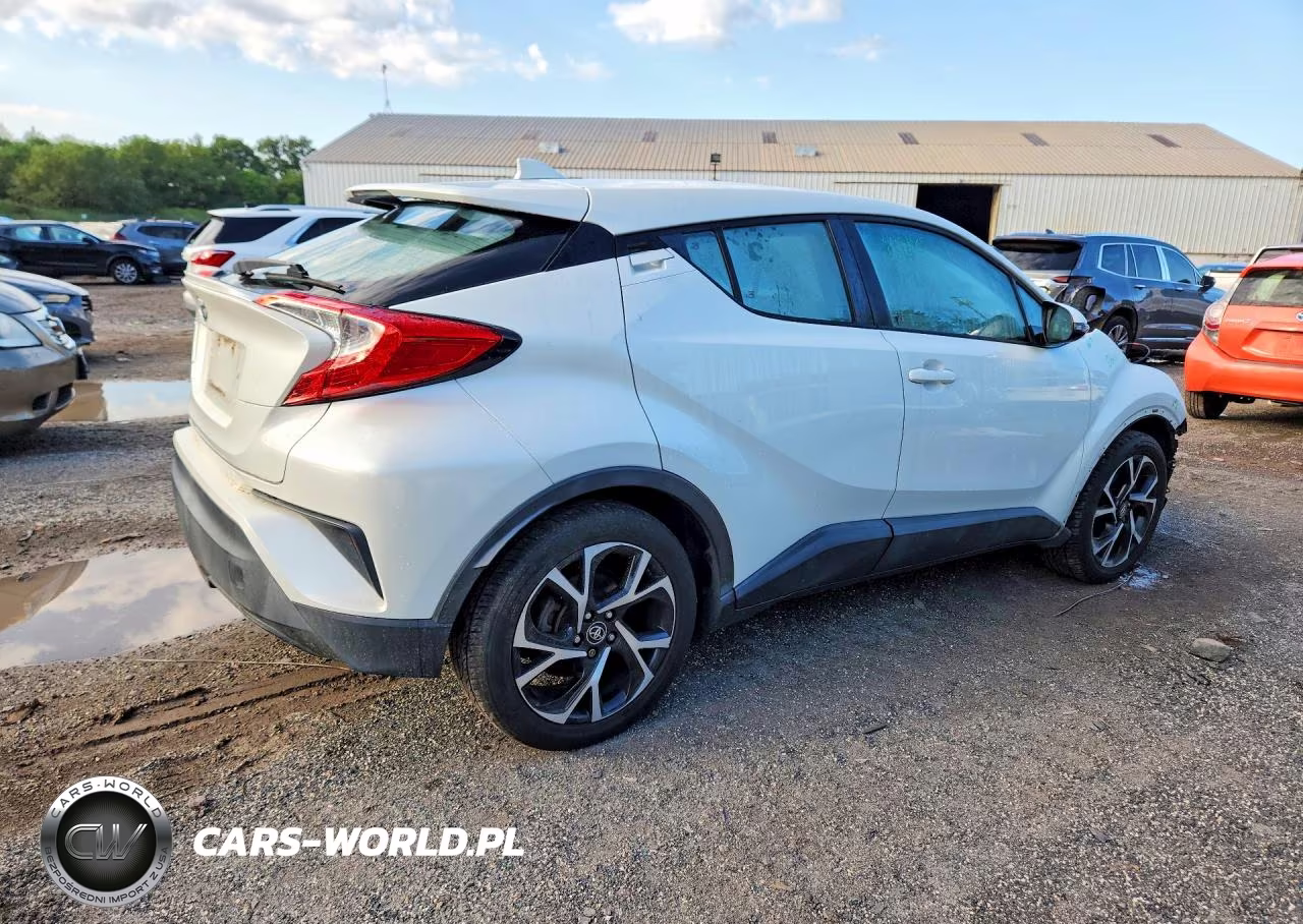 2018 Toyota C-Hr Xle Premium VIN:NMTKHMBX2JR015681 - 3