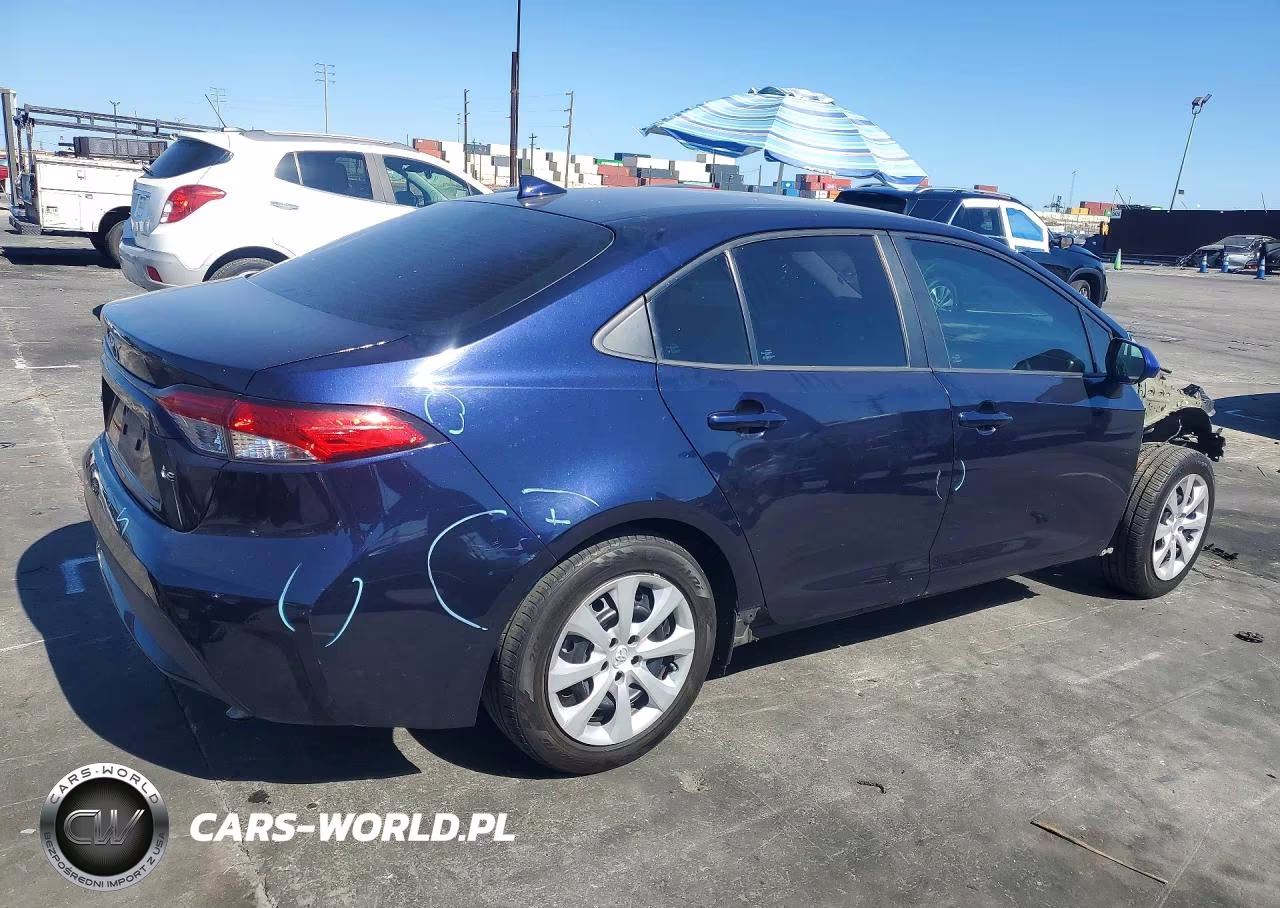 2022 Toyota Corolla Le VIN:5YFEPMAE0NP277103 - 3