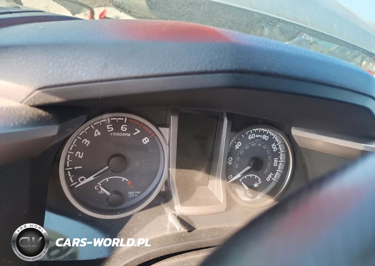2018 Toyota Tacoma Sr5 V6 VIN:3TMAZ5CN9JM063580 - 9