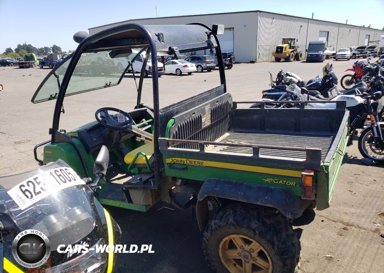 2007 John Deere Xuv86 - Atv And Utility Vehicles VIN:M0XUVDX013442 - 3