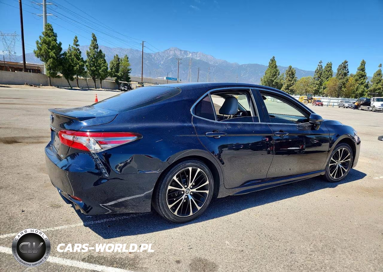 2018 Toyota Camry Se VIN:JTNB11HK7J3020002 - 3
