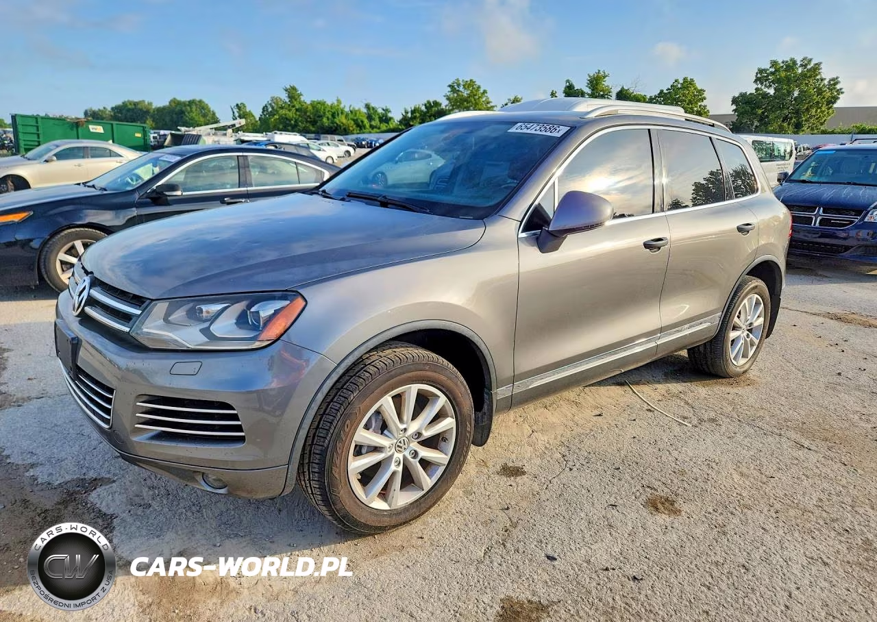 2014 Volkswagen Touareg V6 – zdjęcie 1 z 13