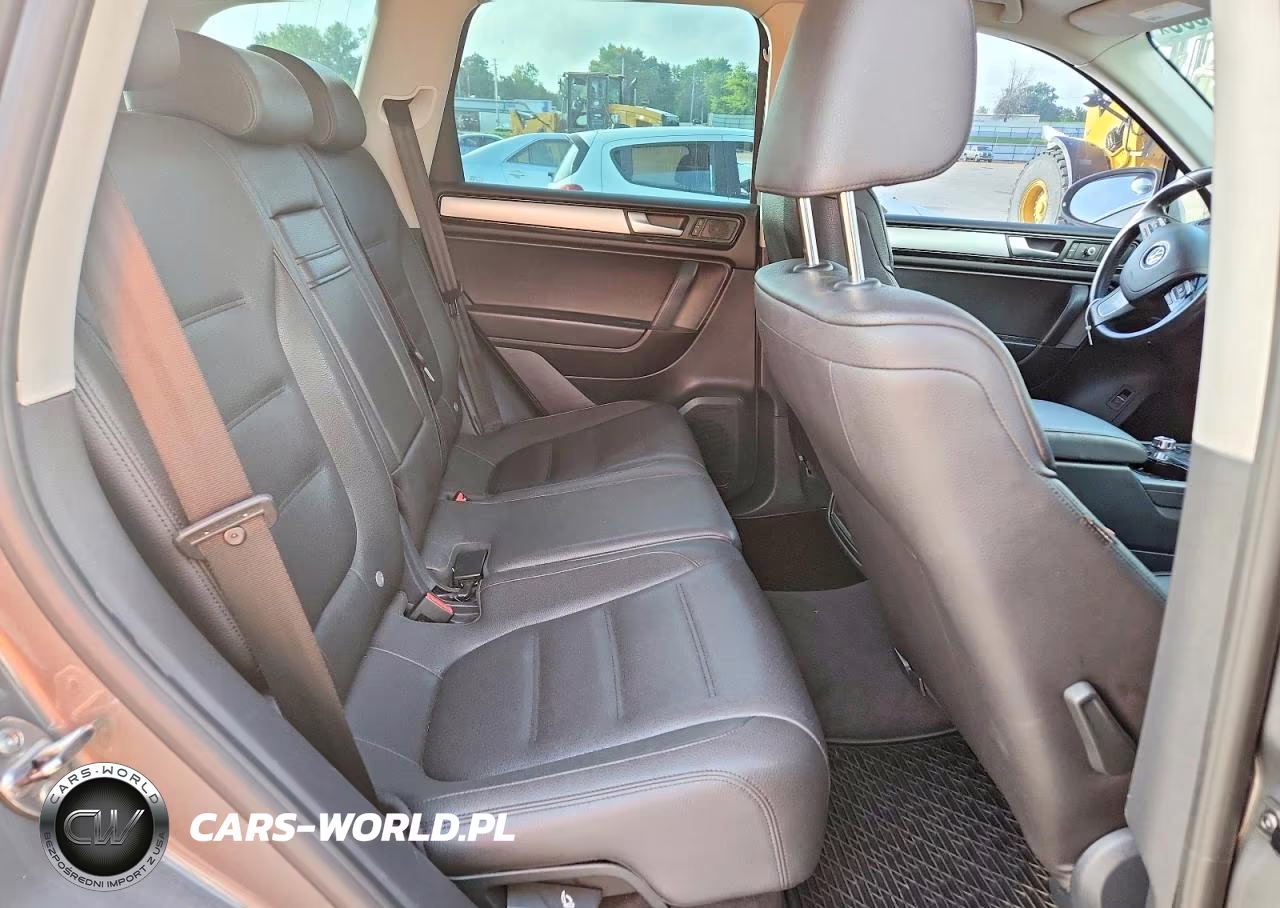 2014 Volkswagen Touareg V6 VIN:WVGEF9BP3ED007586 - 11