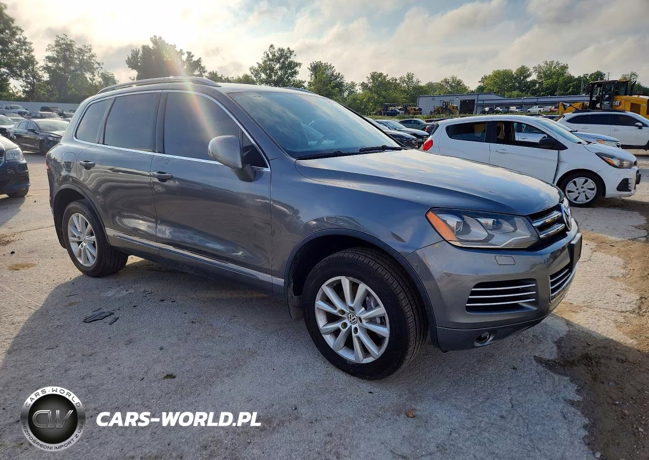 2014 Volkswagen Touareg V6 VIN:WVGEF9BP3ED007586 - 4
