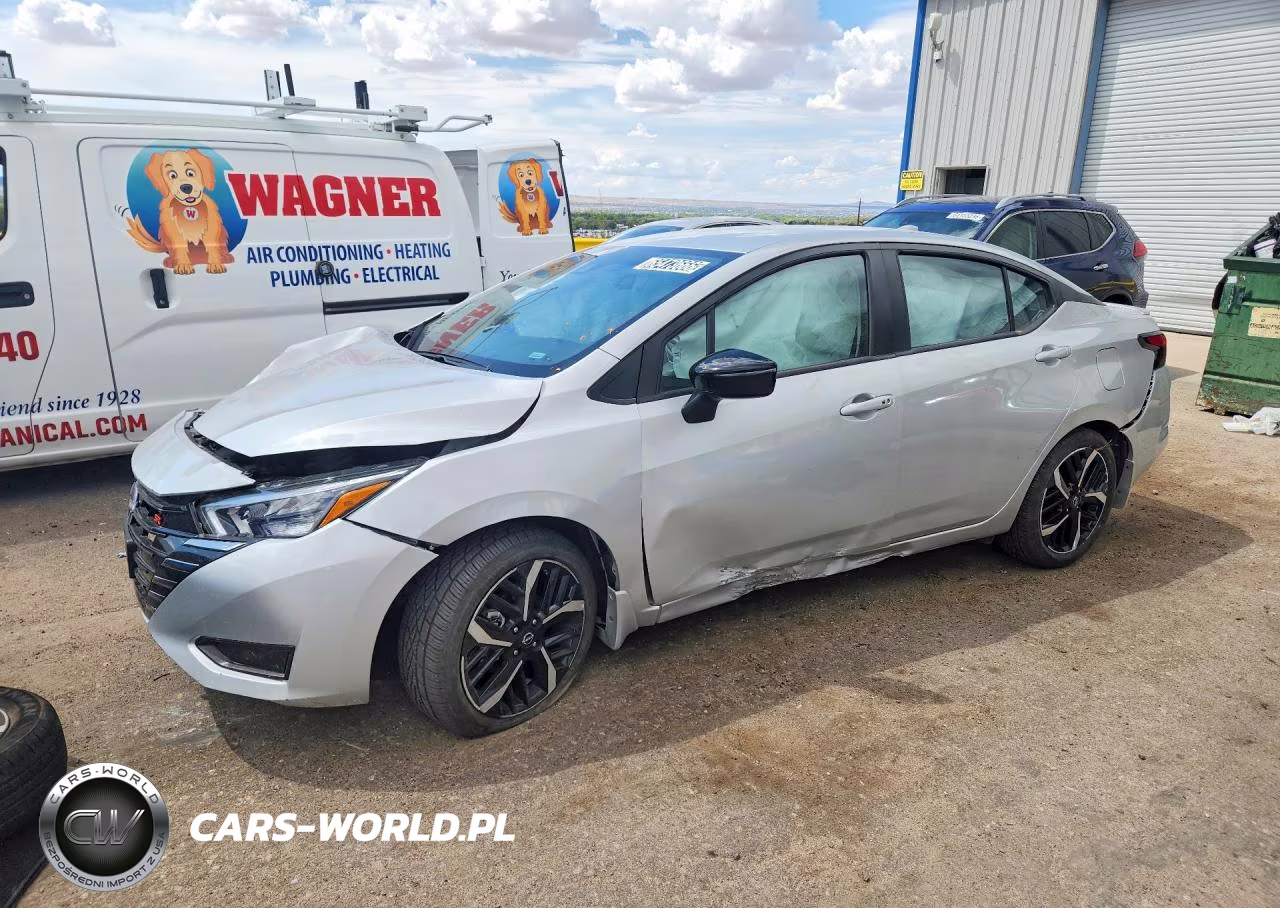 2025 Nissan Versa Sr – zdjęcie 1 z 12