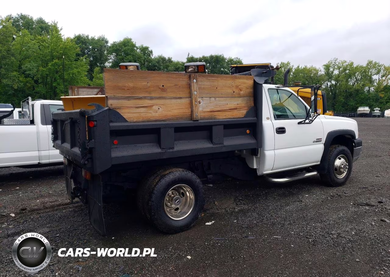 2003 Chevrolet Silverado K3500 VIN:1GBJK34173E266145 - 3