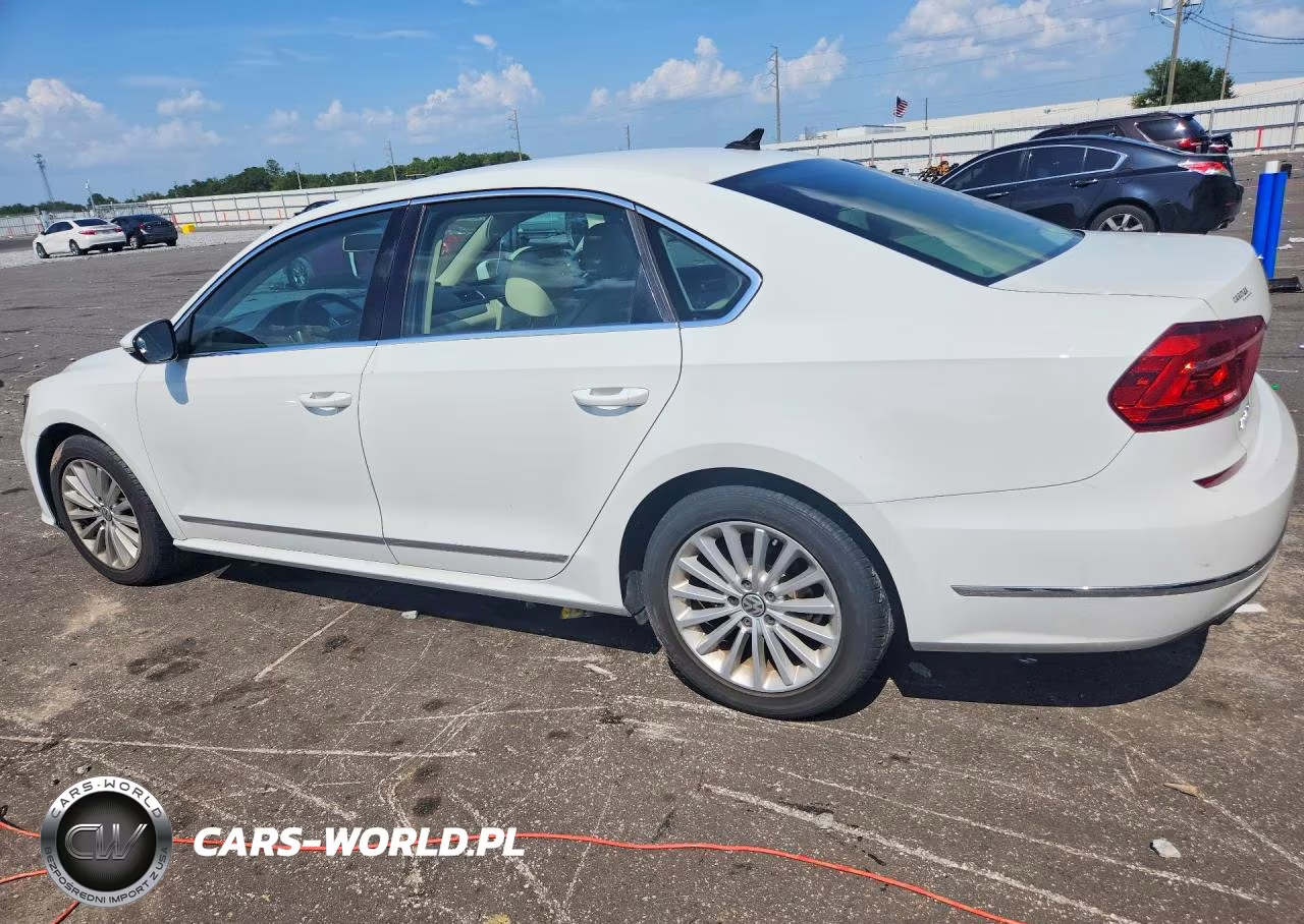 2016 Volkswagen Passat VIN:1VWBS7A30GC053453 - 2