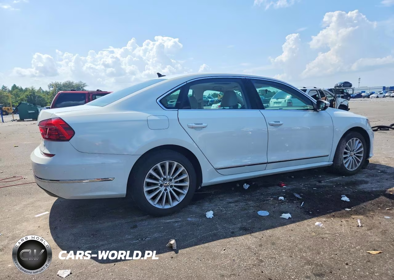 2016 Volkswagen Passat VIN:1VWBS7A30GC053453 - 3