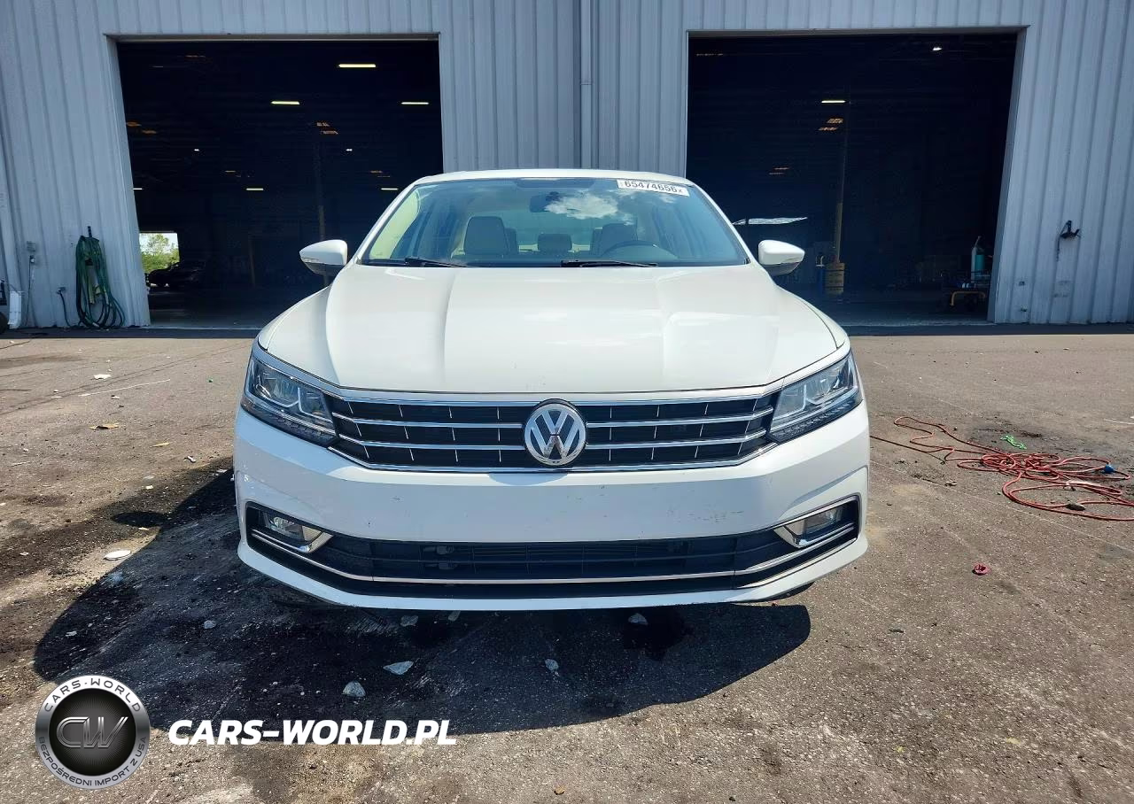 2016 Volkswagen Passat VIN:1VWBS7A30GC053453 - 5