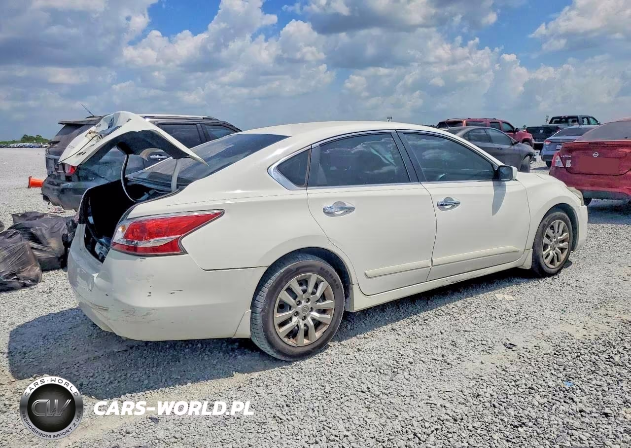 2015 Nissan Altima 2.5 S VIN:1N4AL3AP1FC253754 - 3