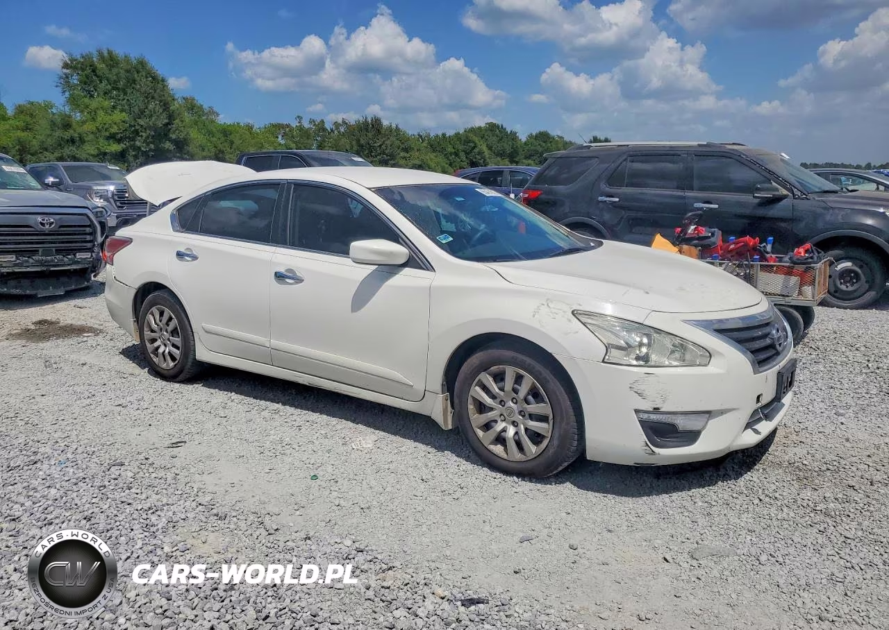 2015 Nissan Altima 2.5 S VIN:1N4AL3AP1FC253754 - 4