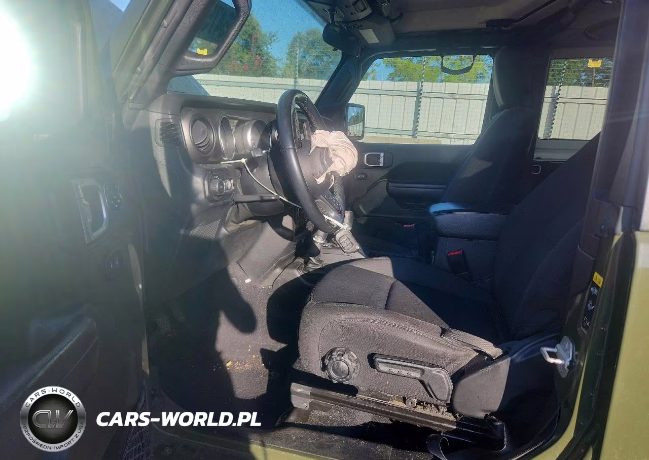 2020 Jeep Wrangler Sport VIN:1C4GJXAG3LW325940 - 7