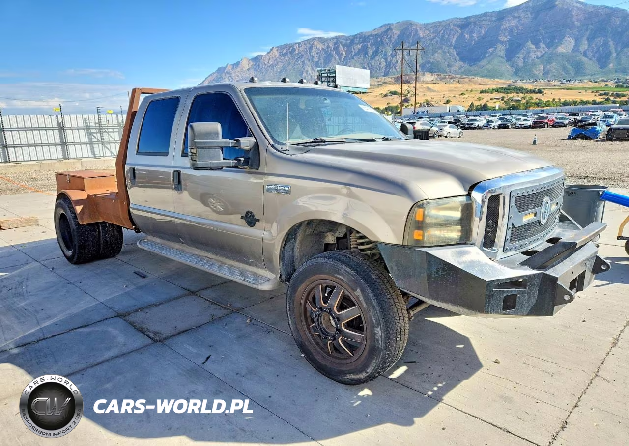 2005 Ford F350 Super Duty VIN:1FTWW33P95EB10865 - 4