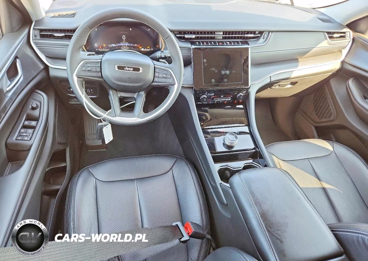 2023 Jeep Grand Cherokee Laredo VIN:1C4RJGAG1PC633298 - 8