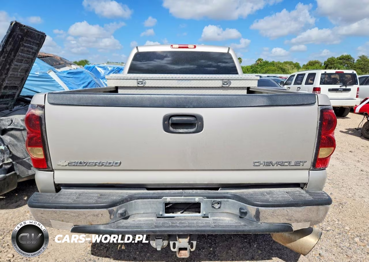 2005 Chevrolet Silverado K2500 Heavy Duty VIN:1GCHK23255F837868 - 6