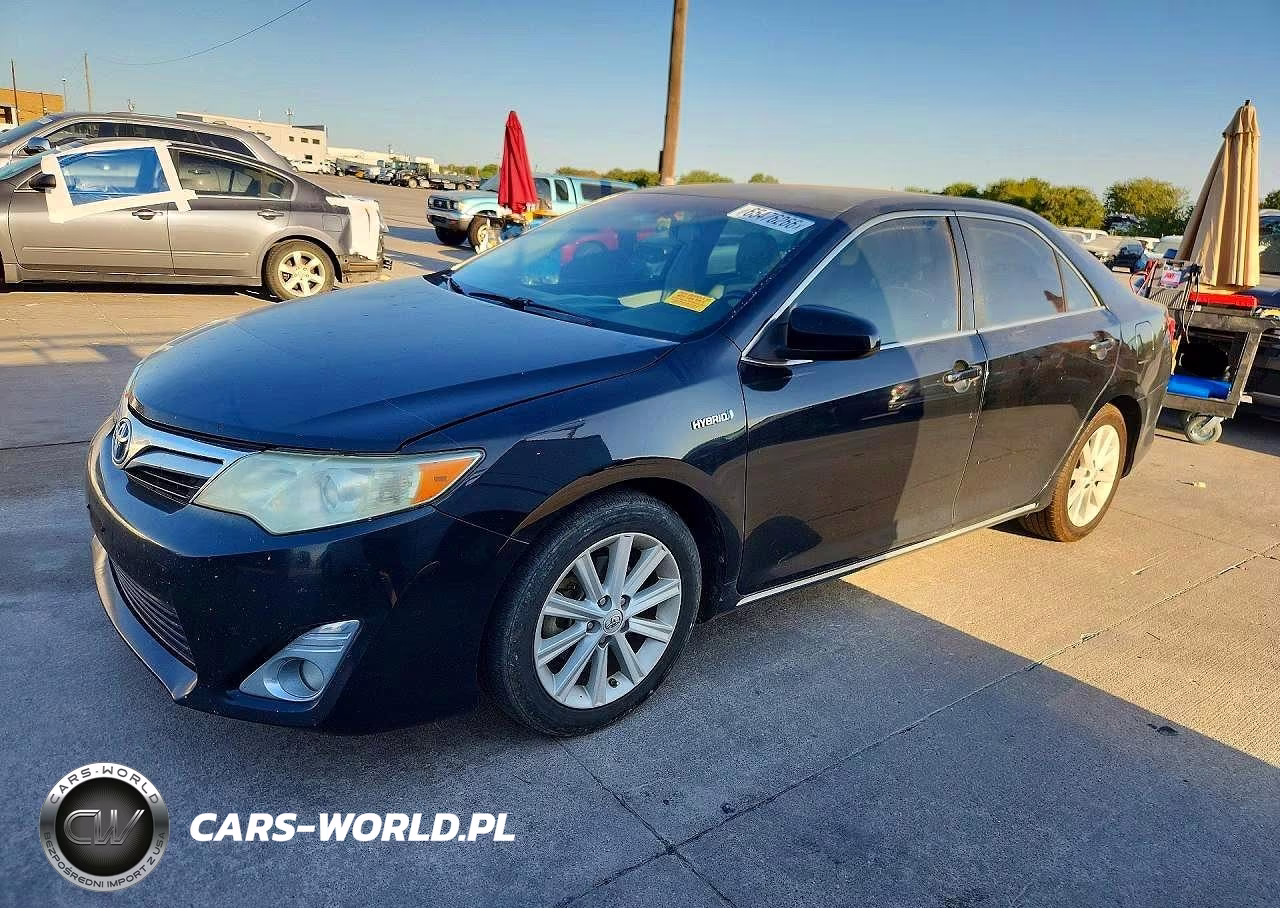 2013 Toyota Camry Hybrid Xle