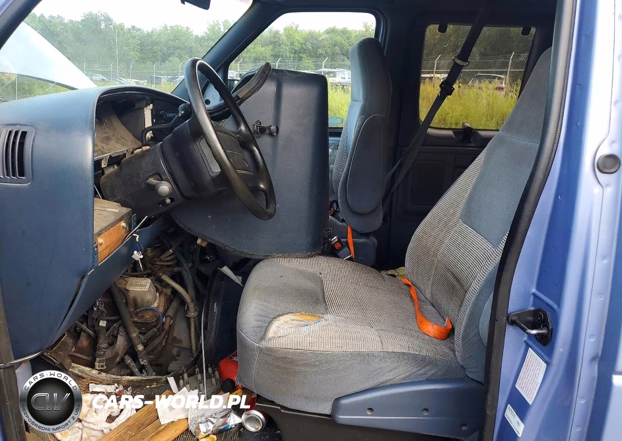 1996 Ford Econoline E350 Super Duty VIN:1FBJS31H2THB14676 - 7