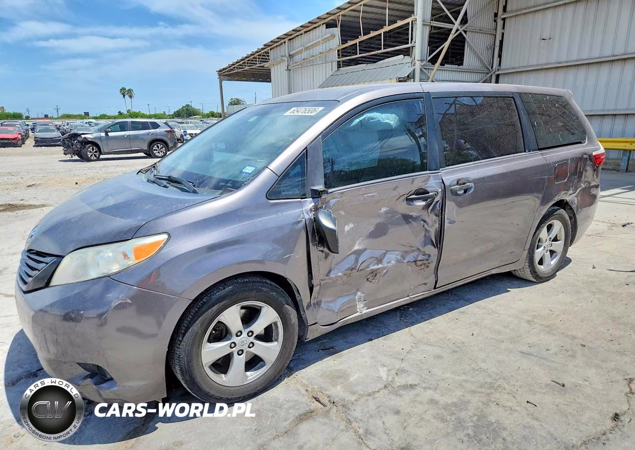 2015 Toyota Sienna L 7-Passenger – zdjęcie 1 z 13
