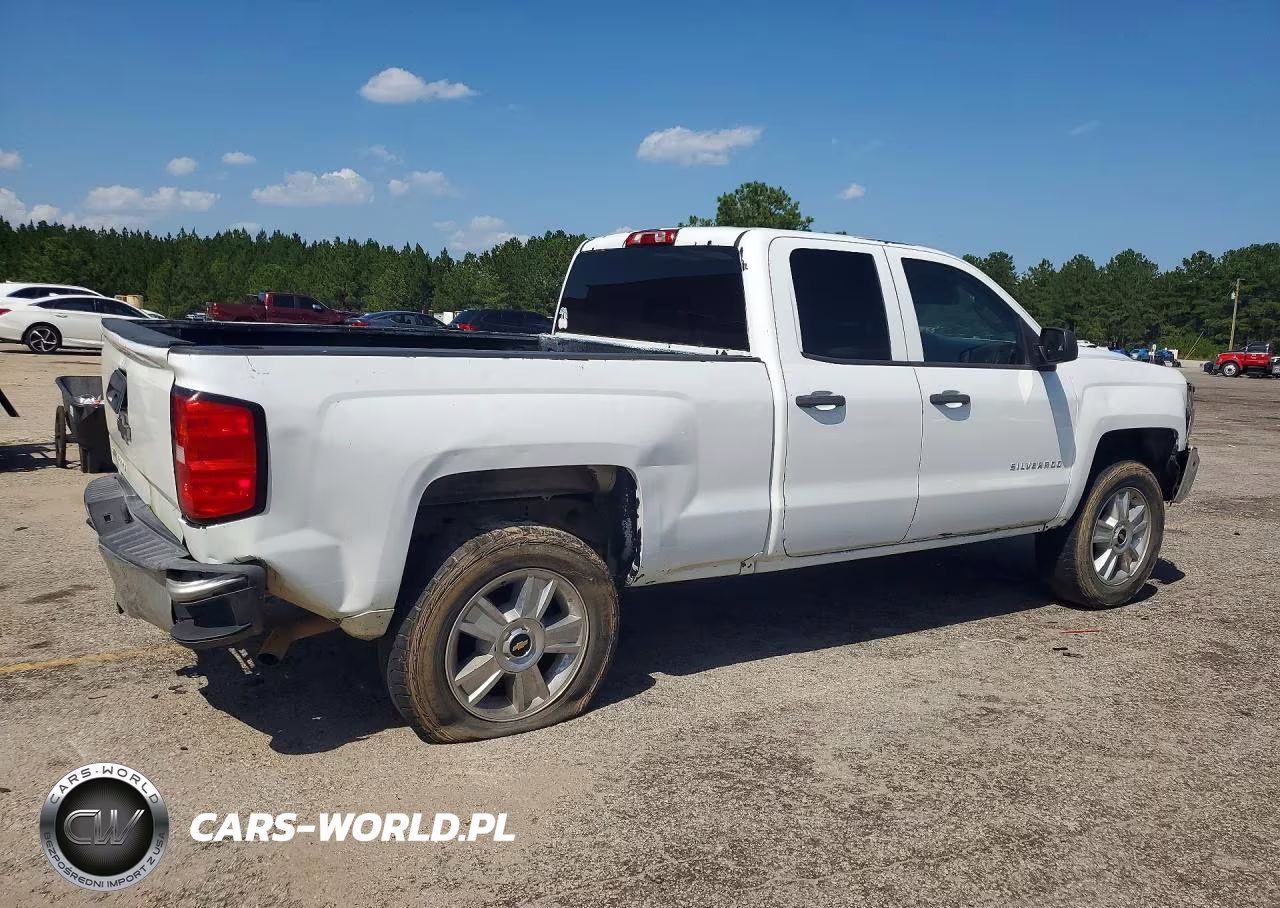 2018 Chevrolet Silverado C1500 VIN:1GCRCNEH0JZ146776 - 3