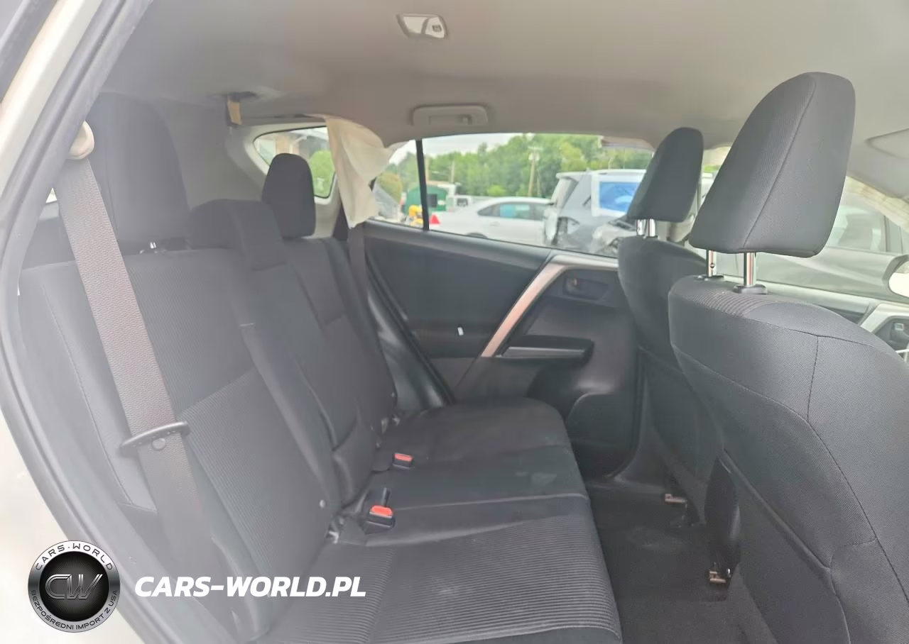 2018 Toyota Rav4 Le VIN:JTMBFREV6JJ228547 - 11