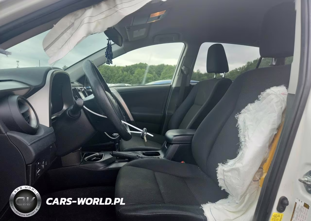 2018 Toyota Rav4 Le VIN:JTMBFREV6JJ228547 - 7